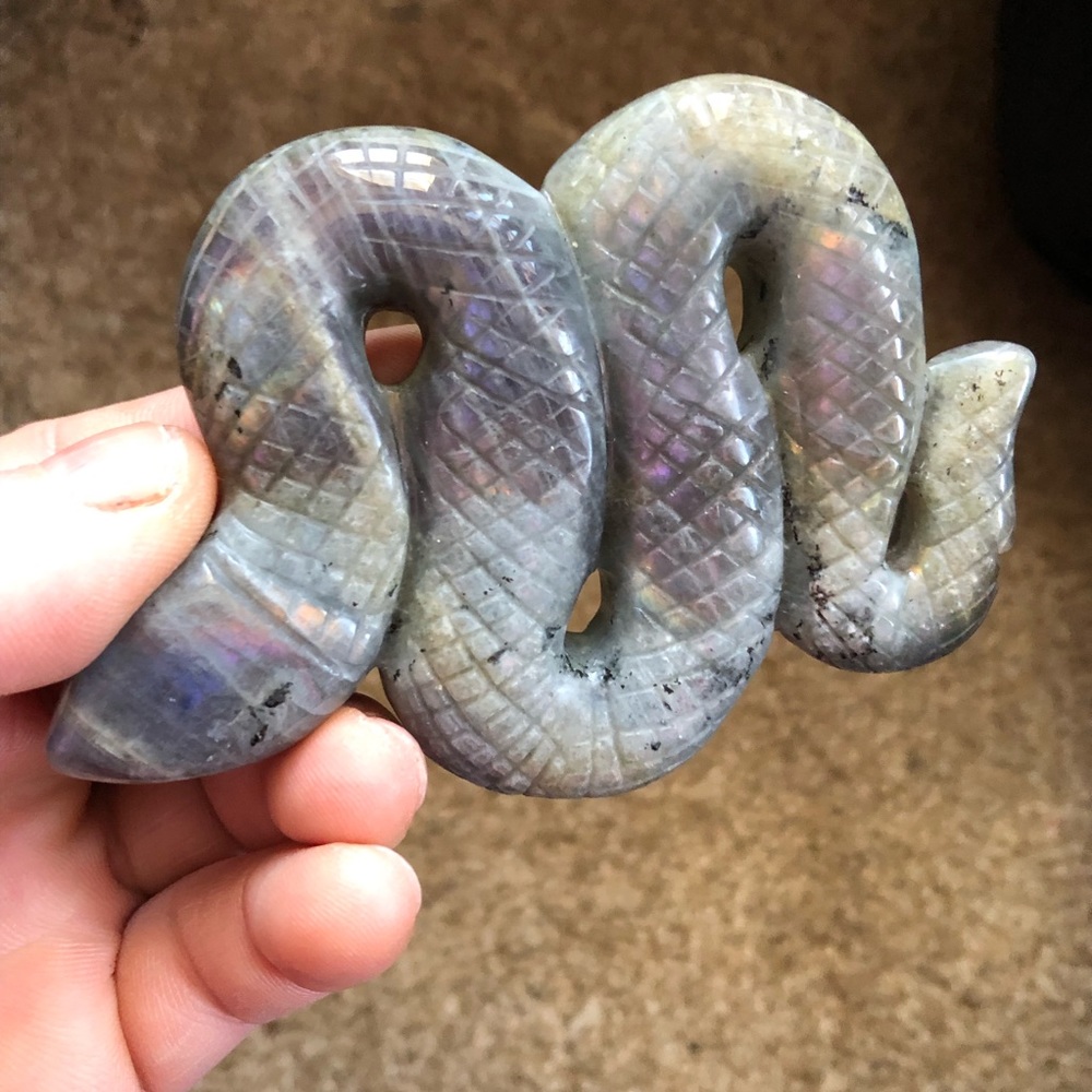 Labradorite Crystal Snake - Picture 13 of 15